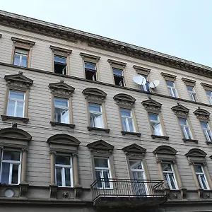 Capital *** Budapest