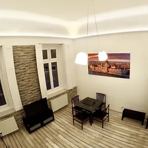 Homelike Luxury Flat On Gyulai Pal Budapeszt